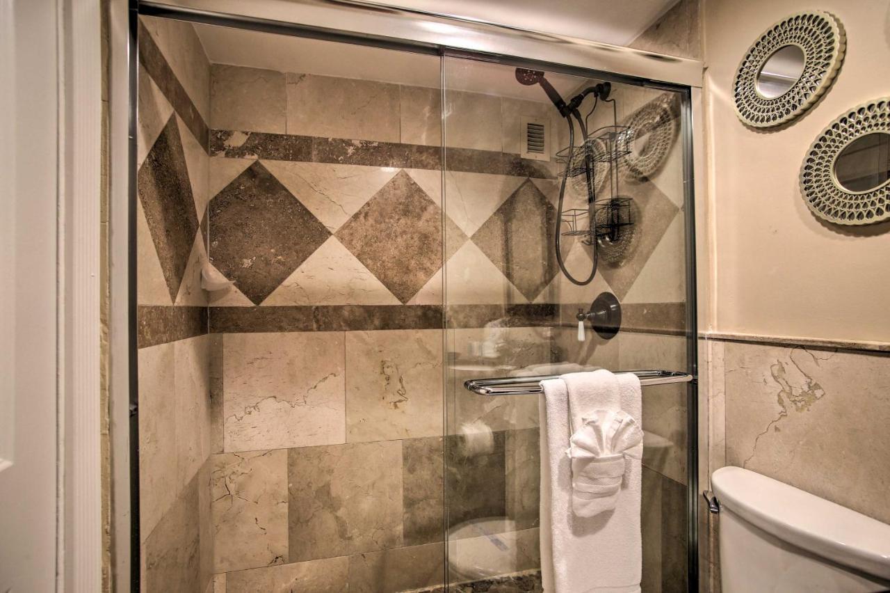 Grand Hollywood Apartment With Stunning Views! 외부 사진